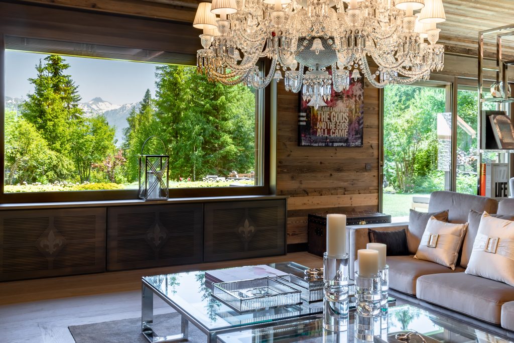 Ultima Crans-Montana, Blissful Forest Views from Chalet One
